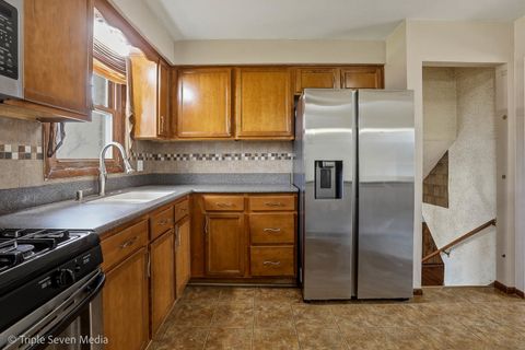 Tiny photo for 7412 160th Street, Tinley Park, IL 60477 (MLS # 12575149)