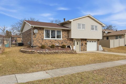 Photo of 7412 160th Street, Tinley Park, IL 60477 (MLS # 12575149)