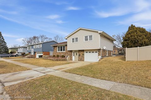 Tiny photo for 7412 160th Street, Tinley Park, IL 60477 (MLS # 12575149)