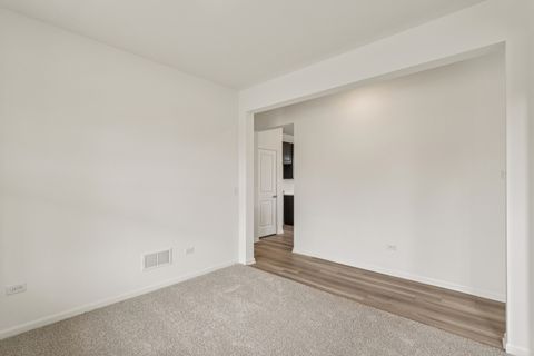 Tiny photo for 3100 Holden Street, Elgin, IL 60124 (MLS # 12590082)