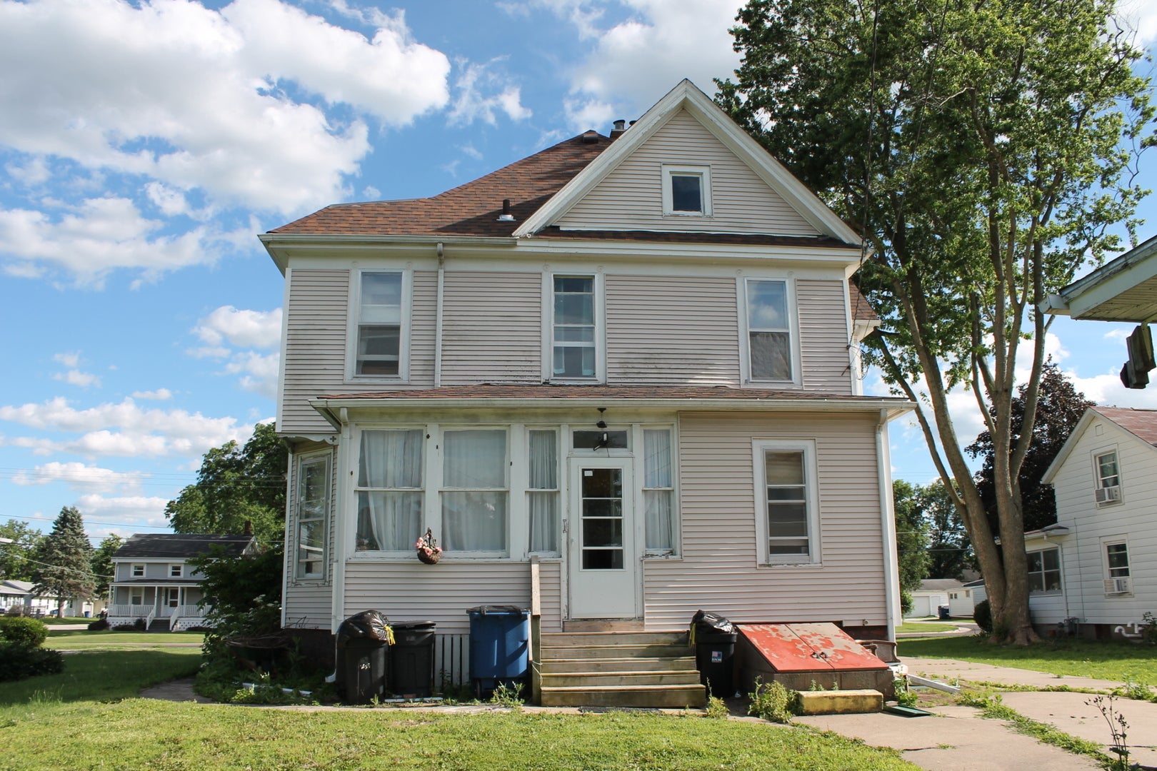 115 E Court Street