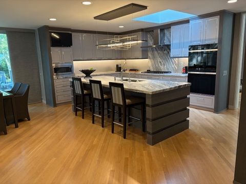 Tiny photo for 990 Sheridan Road, Highland Park, IL 60035 (MLS # 12471125)