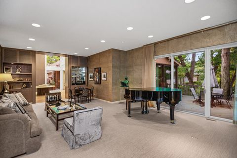 Tiny photo for 990 Sheridan Road, Highland Park, IL 60035 (MLS # 12471125)