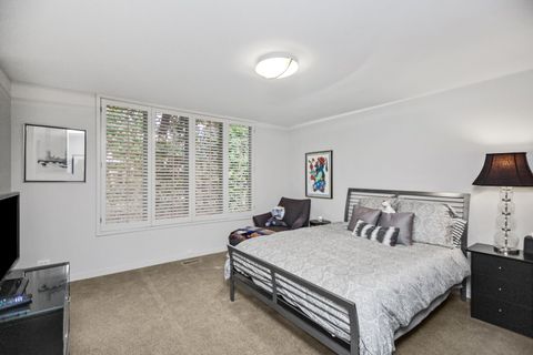 Tiny photo for 990 Sheridan Road, Highland Park, IL 60035 (MLS # 12471125)