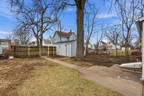 Tiny photo for 1324 Marquette Street, Davenport, IA 52804 (MLS # 12548788)