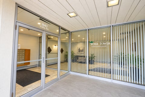 Tiny photo for 1043 S York Road #409, Bensenville, IL 60106 (MLS # 12759700)