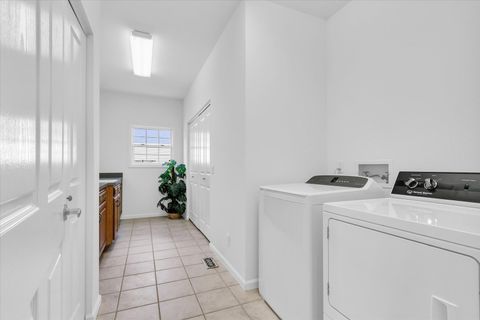Tiny photo for 4007 N TURNBERRY Drive, Champaign, IL 61822 (MLS # 12393924)