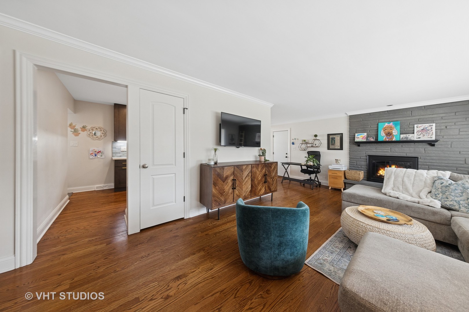 3951 Forest Avenue
