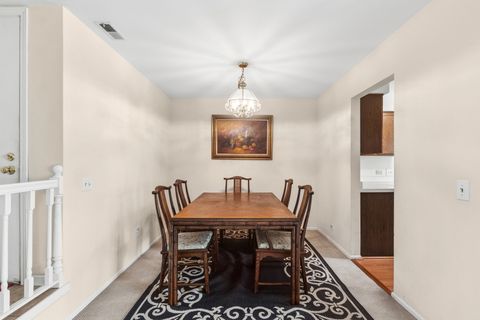 Tiny photo for 256 Southwick Court #256, Vernon Hills, IL 60061 (MLS # 12666136)