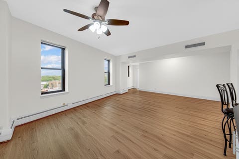 Tiny photo for 2100 N Lincoln Park West Avenue #7FN, Chicago, IL 60614 (MLS # 12737680)