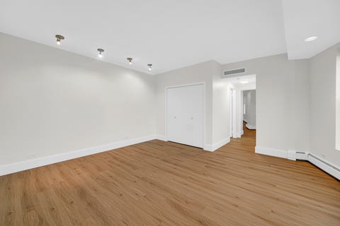 Tiny photo for 2100 N Lincoln Park West Avenue #7FN, Chicago, IL 60614 (MLS # 12737680)