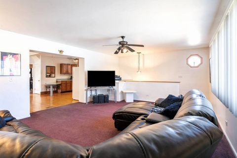 Tiny photo for 3023 N 76th Court, Elmwood Park, IL 60707 (MLS # 12586196)