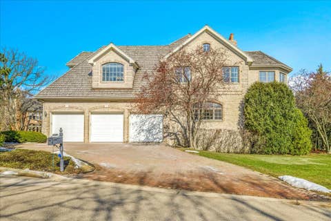 Tiny photo for 601 Ambriance Drive, Burr Ridge, IL 60527 (MLS # 12705561)