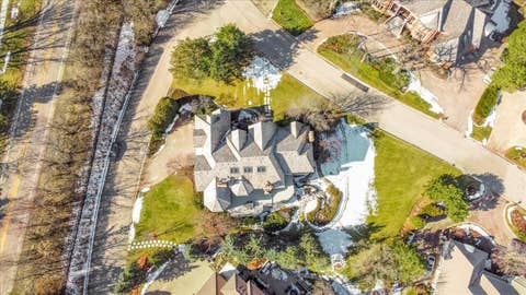 Tiny photo for 601 Ambriance Drive, Burr Ridge, IL 60527 (MLS # 12705561)