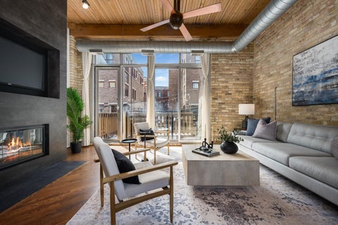 Tiny photo for 2333 W St. Paul Avenue #200, Chicago, IL 60647 (MLS # 12768354)