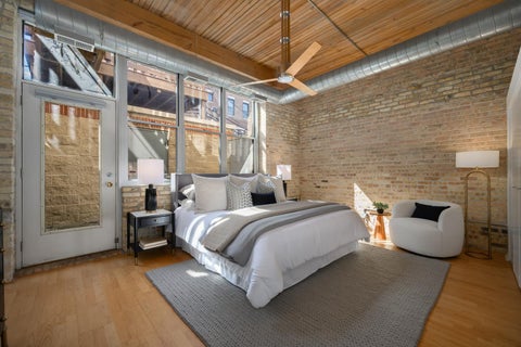 Tiny photo for 2333 W St. Paul Avenue #200, Chicago, IL 60647 (MLS # 12768354)