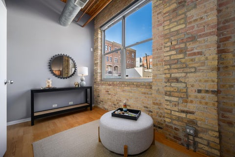 Tiny photo for 2333 W St. Paul Avenue #200, Chicago, IL 60647 (MLS # 12768354)