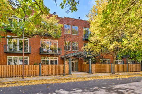 Tiny photo for 2333 W St. Paul Avenue #200, Chicago, IL 60647 (MLS # 12768354)