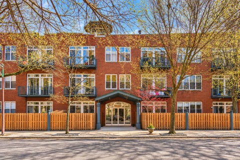 Photo of 2333 W St. Paul Avenue #200, Chicago, IL 60647 (MLS # 12768354)