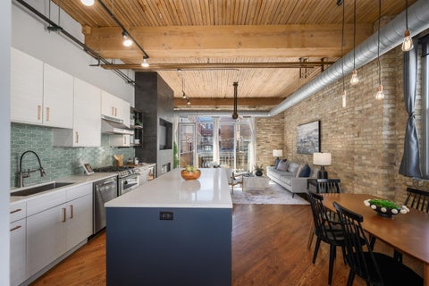 Tiny photo for 2333 W St. Paul Avenue #200, Chicago, IL 60647 (MLS # 12768354)