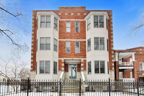 Photo of 7230 N Oakley Avenue #2S, Chicago, IL 60645 (MLS # 12591507)