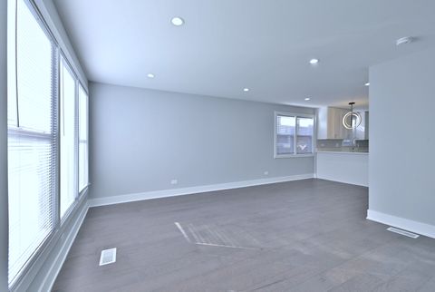 Tiny photo for 9322 S Euclid Avenue, Chicago, IL 60617 (MLS # 12509642)