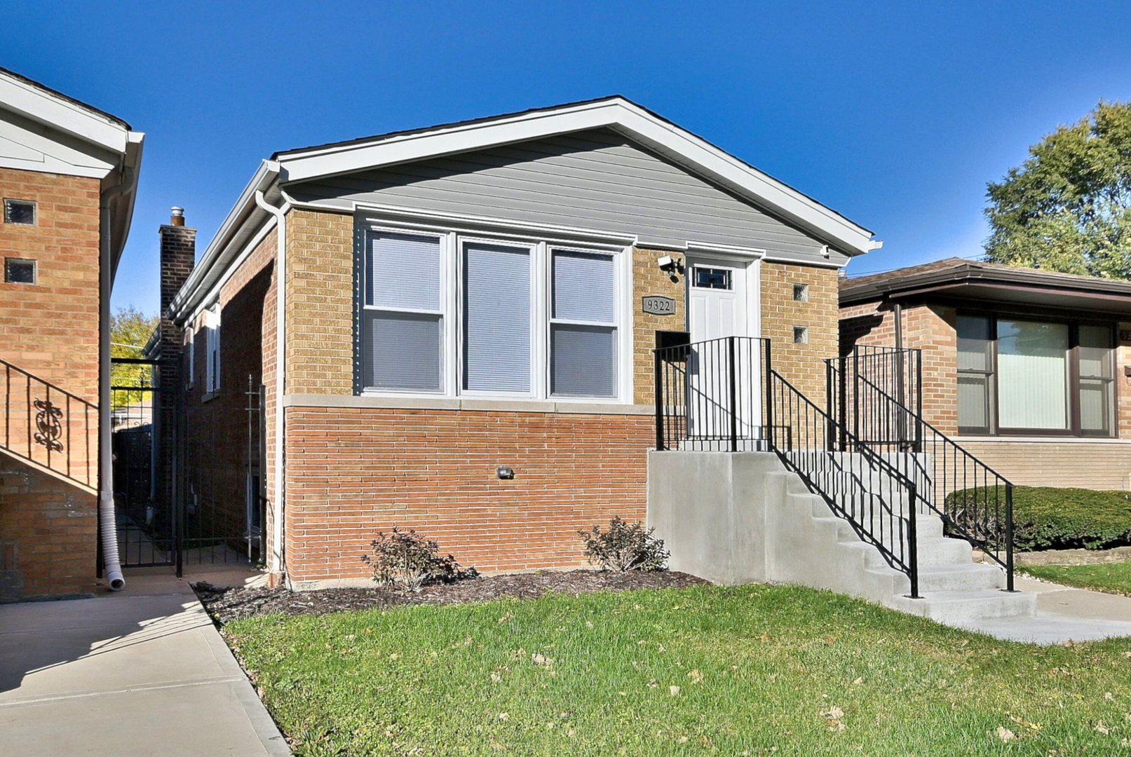 9322 S Euclid Avenue