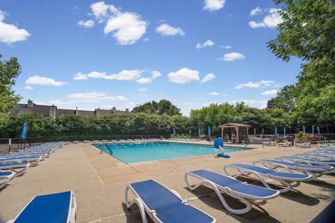 Tiny photo for 2005 S Finley Road #212, Lombard, IL 60148 (MLS # 12740133)