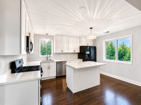 Tiny photo for 14949 Lakeview Drive #102, Orland Park, IL 60462 (MLS # 12642690)