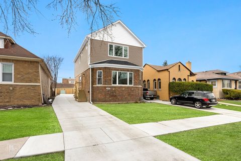 Tiny photo for 1422 S 13th Avenue, Maywood, IL 60153 (MLS # 12597088)