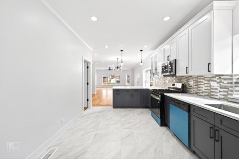 Tiny photo for 1422 S 13th Avenue, Maywood, IL 60153 (MLS # 12597088)