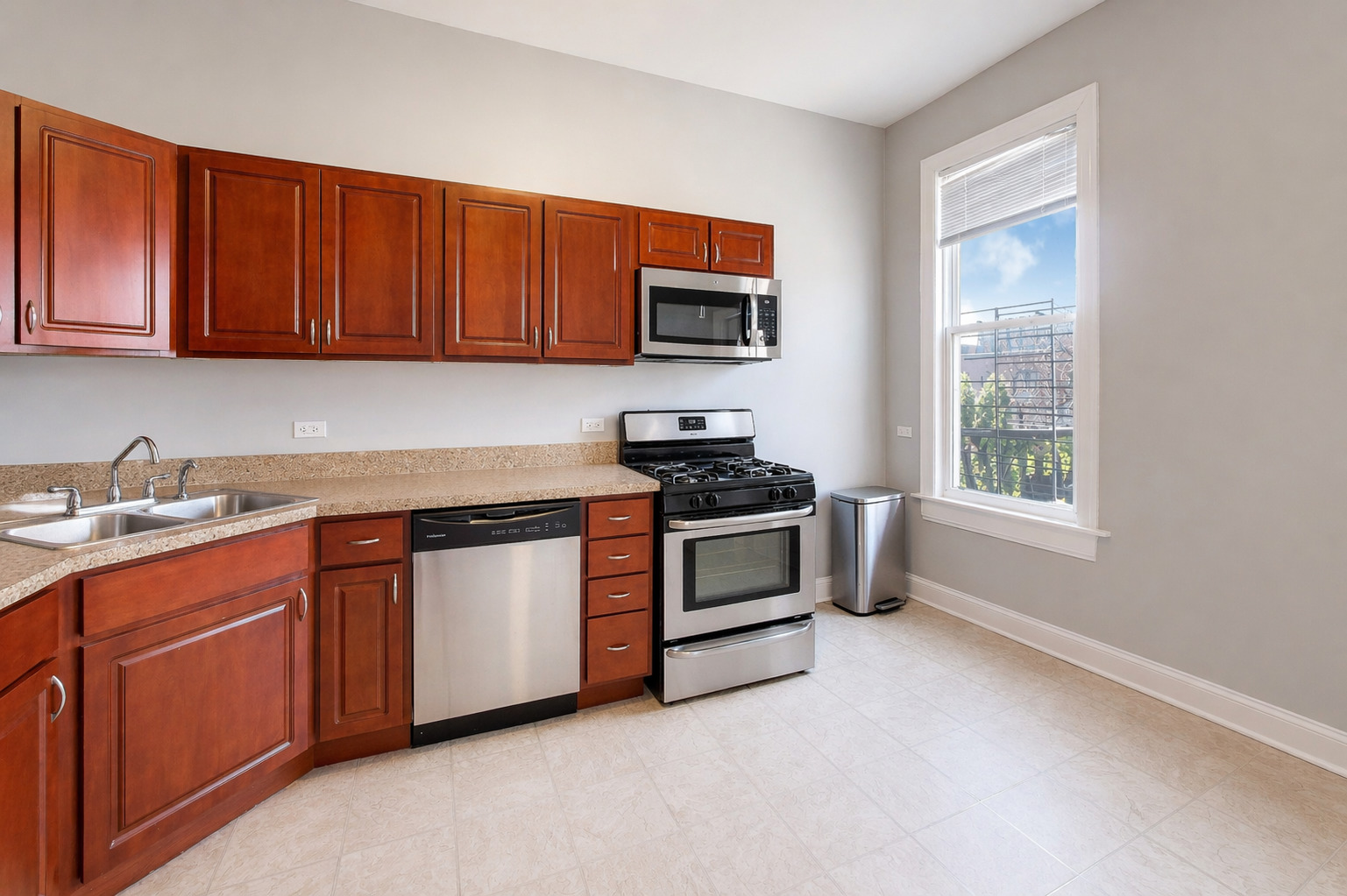 2254 N Racine Avenue