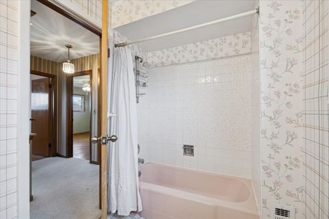 Tiny photo for 1814 Illinois Road, Northbrook, IL 60062 (MLS # 12476917)