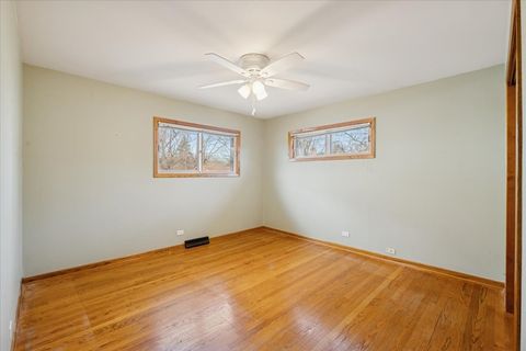 Tiny photo for 1814 Illinois Road, Northbrook, IL 60062 (MLS # 12476917)