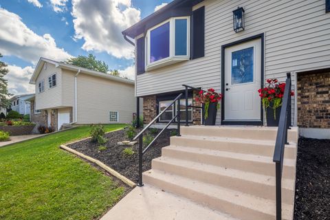 Tiny photo for 7727 166th Street, Tinley Park, IL 60477 (MLS # 12514703)