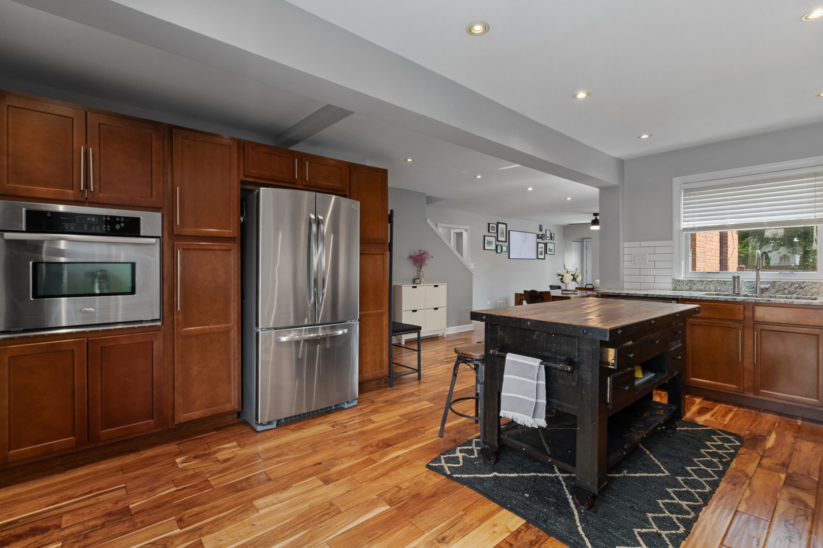 592 E 13th Street