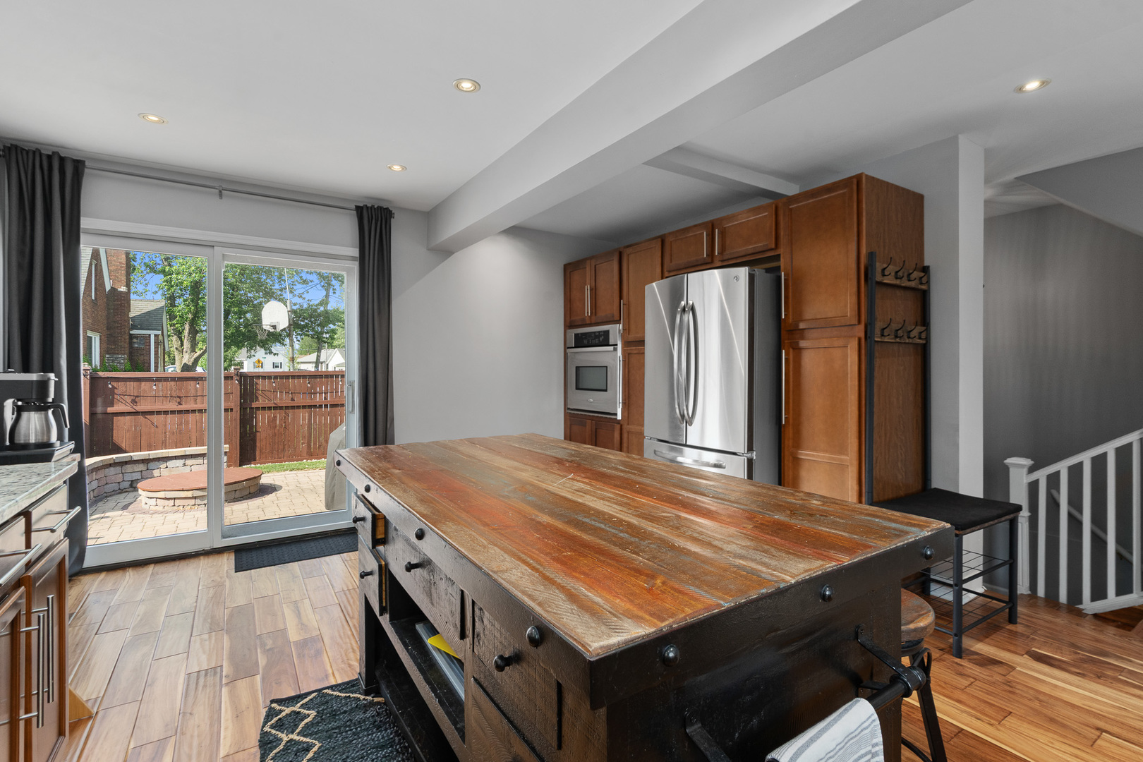 592 E 13th Street