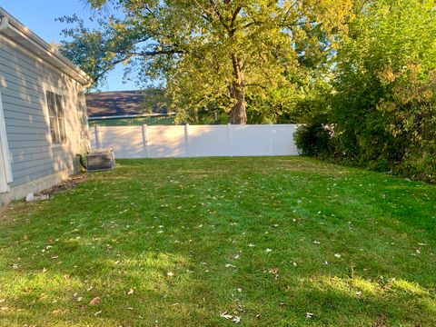 Tiny photo for 831 N Yale Avenue, Villa Park, IL 60181 (MLS # 12627206)