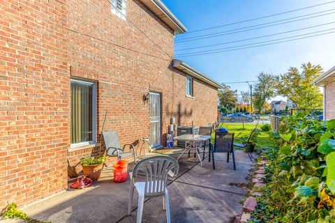 Tiny photo for 8000 N OKETO Avenue, Niles, IL 60714 (MLS # 12794465)