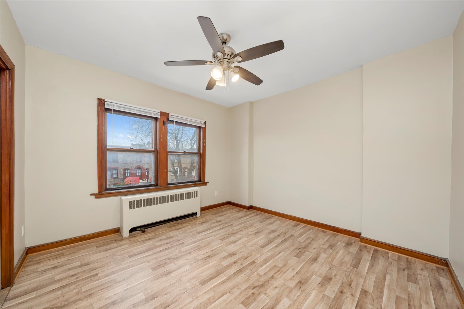 11400 S Champlain Avenue