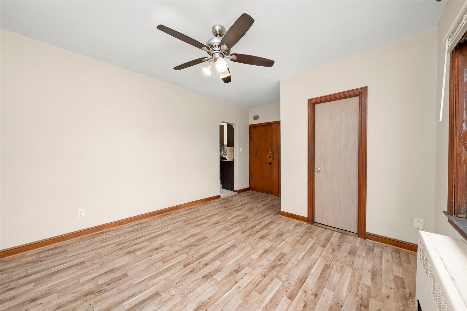 11400 S Champlain Avenue