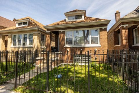 Photo of 6443 S Talman Avenue, Chicago, IL 60629 (MLS # 12687321)