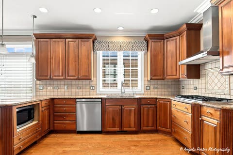 Tiny photo for 2341 Catherine Street, Northbrook, IL 60062 (MLS # 12629448)