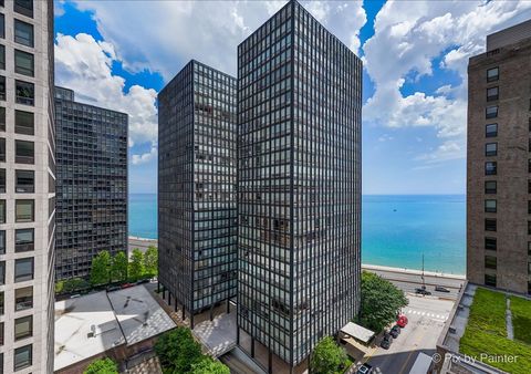 Photo of 860 N LAKE SHORE Drive #4M, Chicago, IL 60611 (MLS # 12600273)