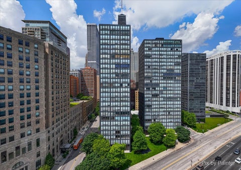 Tiny photo for 860 N LAKE SHORE Drive #4M, Chicago, IL 60611 (MLS # 12600273)
