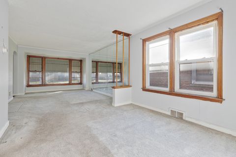 Tiny photo for 8550 S Jeffery Boulevard, Chicago, IL 60617 (MLS # 12512625)