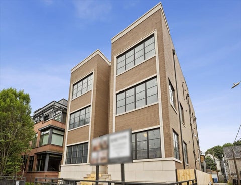 Photo of 2644 N Lakewood Avenue #2N, Chicago, IL 60614 (MLS # 12731733)