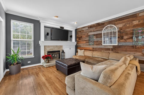 Tiny photo for 1068 Fox Path, West Dundee, IL 60118 (MLS # 12770341)