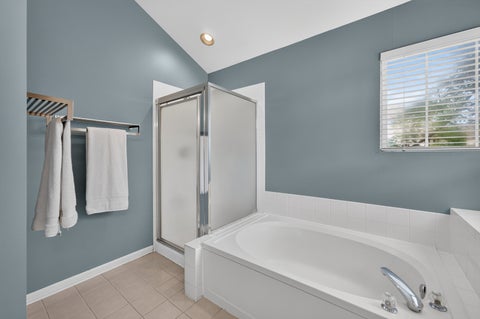 Tiny photo for 1068 Fox Path, West Dundee, IL 60118 (MLS # 12770341)