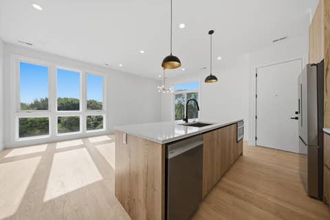 Tiny photo for 1244 N Kedzie Avenue #4, Chicago, IL 60651 (MLS # 12725342)